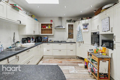 Mornington Avenue, Rochford