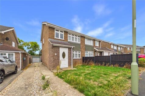 Coates Close, Basingstoke, Hampshire, RG22