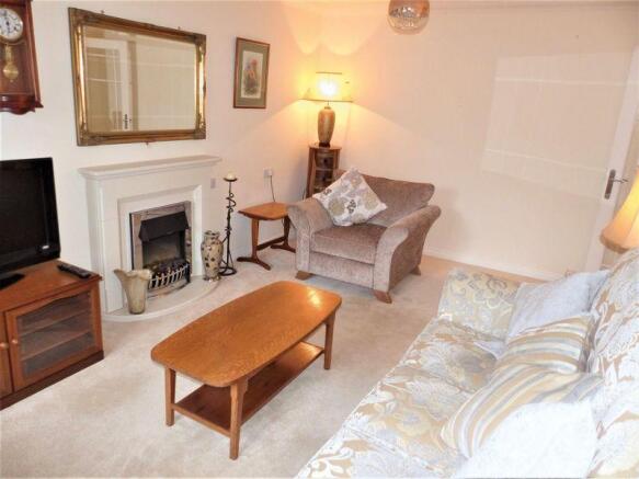 Lounge 2