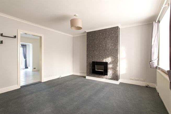 Newbridge Avenue living room2.jpg
