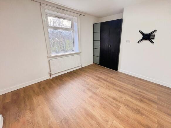 5 bed Terraced to rent Image 10