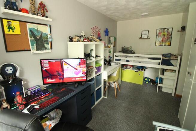 Photo 10
