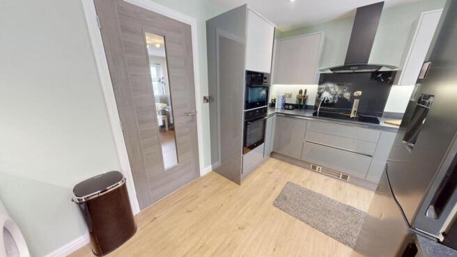 2 bed Terraced for sale Image 5