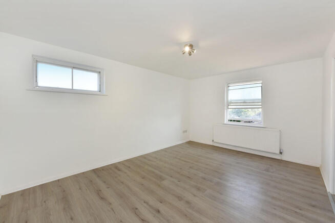 66 Edmestone Clos...