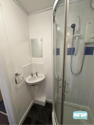 1 bed Flat to rent Image 6
