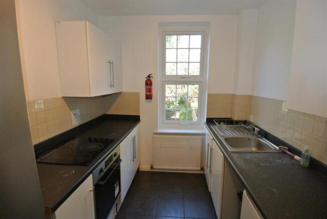 Kitchen - Copy.JPG