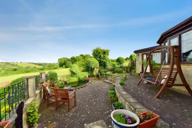 3 bed Detached for sale Image 4