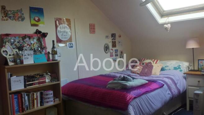 7 bed House to rent Image 9