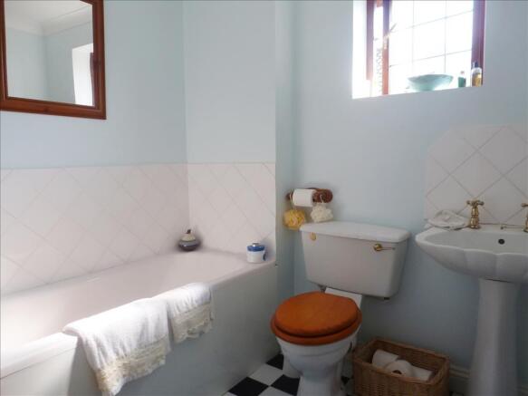 Photo 10