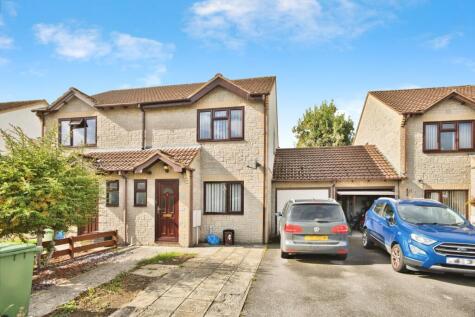 Aquara Close, Street, Somerset, BA16