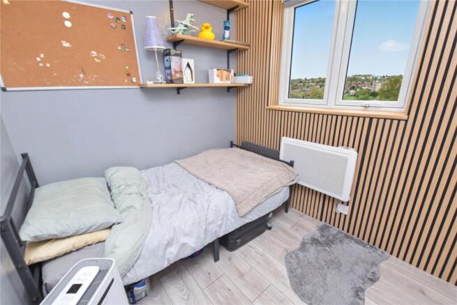 3 bed Town House for sale Image 6