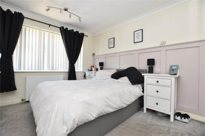 3 bed Town House for sale Image 6