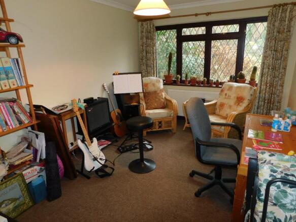Photo 10