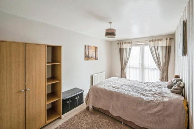 2 bed Apartment for sale Image 8
