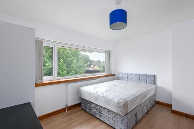 3 bed Semi-Detached to rent Image 7