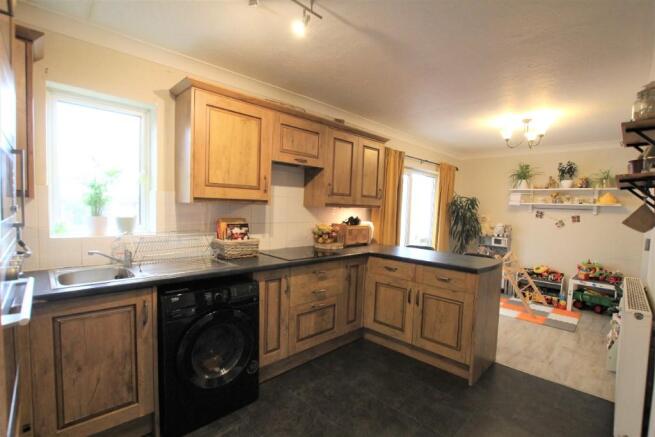Kitchen / Diner