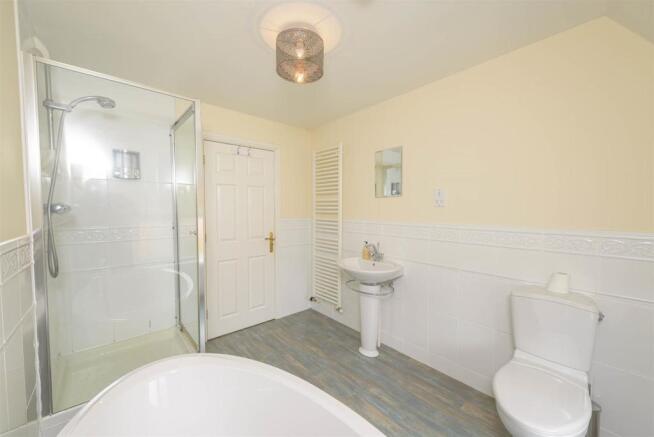 10WestwoodClose_042.jpg