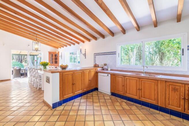 Kitchen (2)