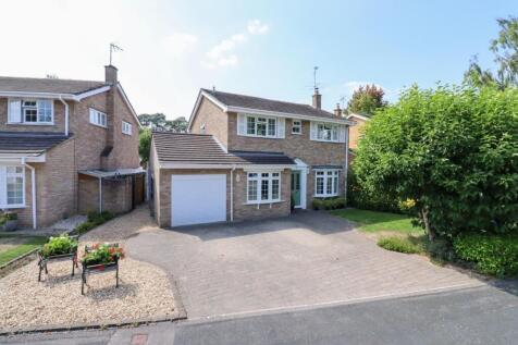 Larchfield Road, Fleet