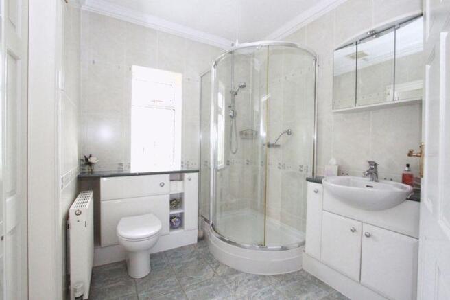 shower room w 2