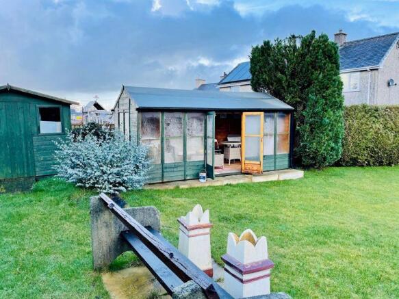 Summer house i...