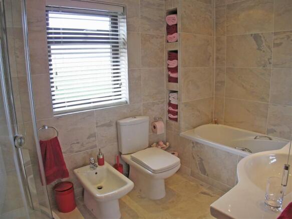 Photo 11