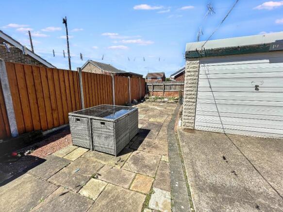 2 bed Semi-Detached for sale Image 9