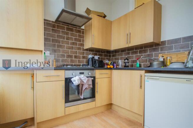 1 bed Apartment to rent Image 6