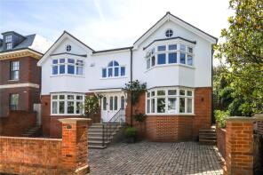 10, Lancaster Gardens, London SW19 5DG