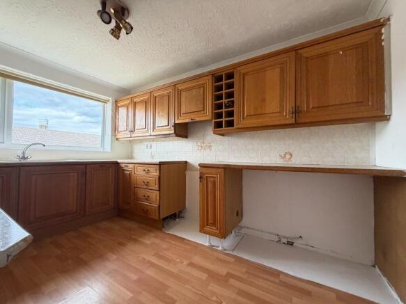 3 bed Flat for sale Image 9