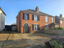 16, Barnes Lane, Sarisbury Green, Southampton SO31 7BZ