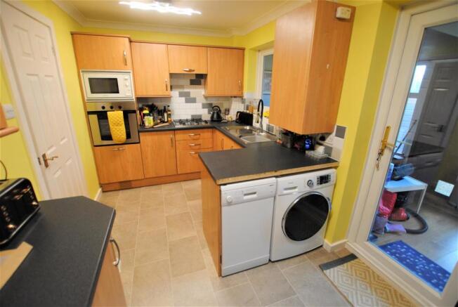 3 wheatcroft kitchen.jpg