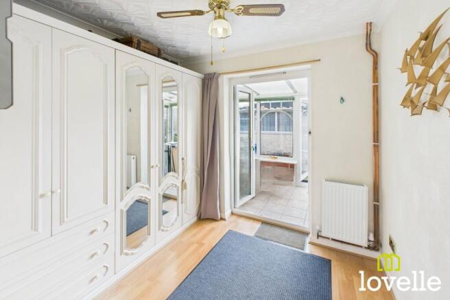 2 bed Semi-Detached Bungalow for sale Image 10