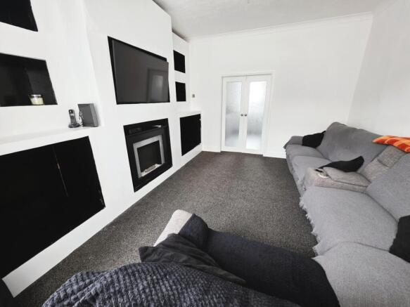 3 bed Terraced for sale Image 9