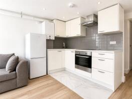 200b, Luton Road, Luton, Chatham ME4 5BP
