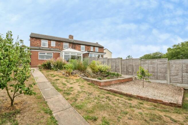 2 bed Semi-Detached for sale Image 5