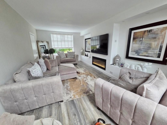 Lounge 2