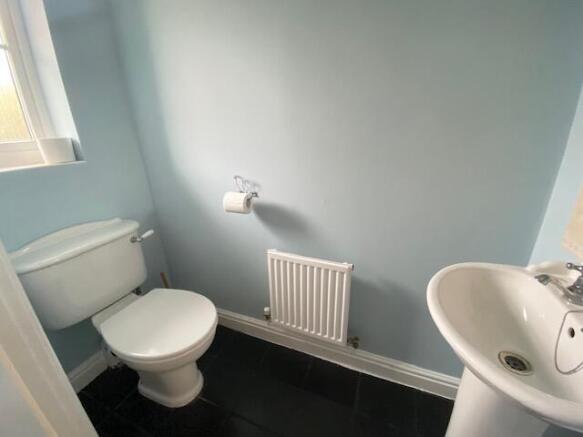 Cloakroom/wc