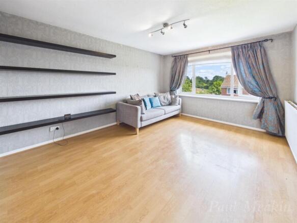 Living room .jpg