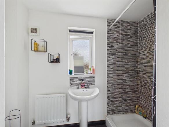3 bed Detached for sale Image 12