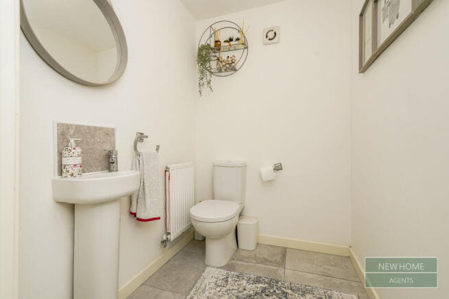 3 bed Semi-Detached for sale Image 6