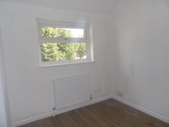 1 bed Apartment to rent Image 5