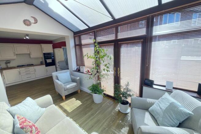 3 bed Semi-Detached for sale Image 7