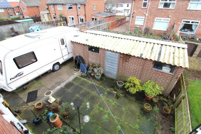 LARGE OUTBUILDING