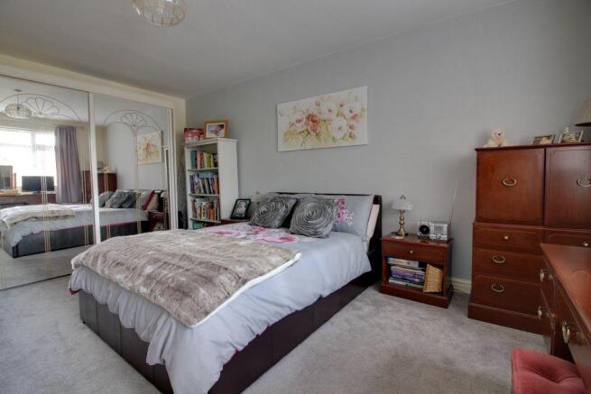 Bedroom 1 (Double)