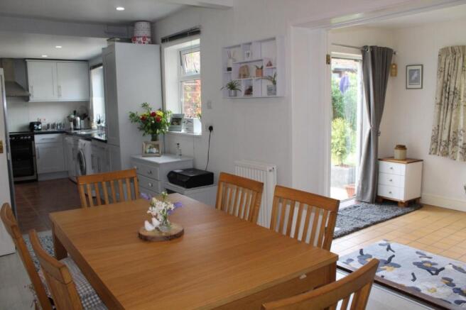 Kitchen Diner 2 