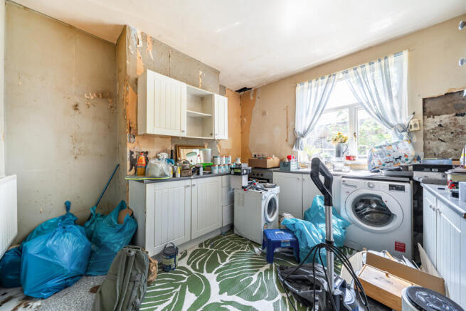 4 bed Terraced for sale Image 5