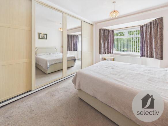 4 bed Semi-Detached for sale Image 9