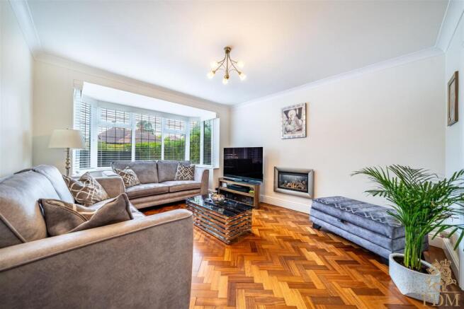 25044-04 186 Harrow Road_004.jpg