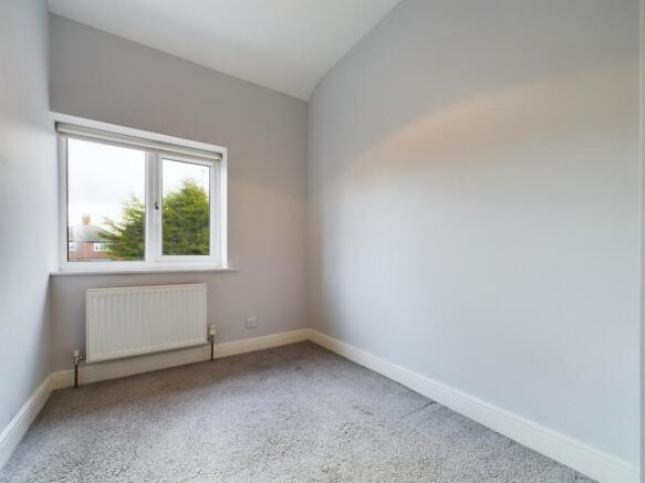 3 bed Semi-Detached to rent Image 10